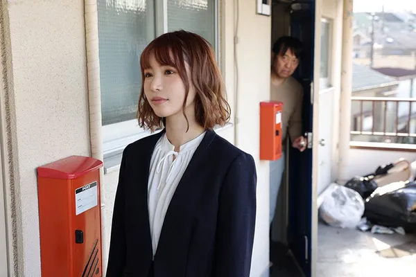 phim sex on bich ha Gã nhà cạnh bên biến thái thường xuyên nghe tiếng rên của đôi bà xã Chồng yêu trẻ cạnh bên